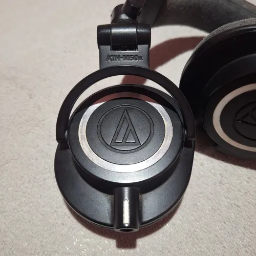 ÁUDIO TECHNICA ATH-M50X