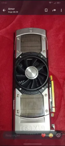 Placa de video GTX 690