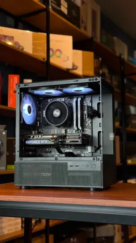 PC Gamer 5500X3D + 4060 Ti + 16GB de RAM