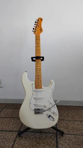 Tagima TG 530 guitarra