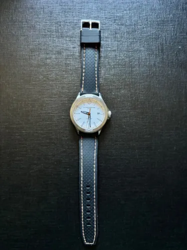 Relógio Baume & Mercier Clifton Club 42 Mm