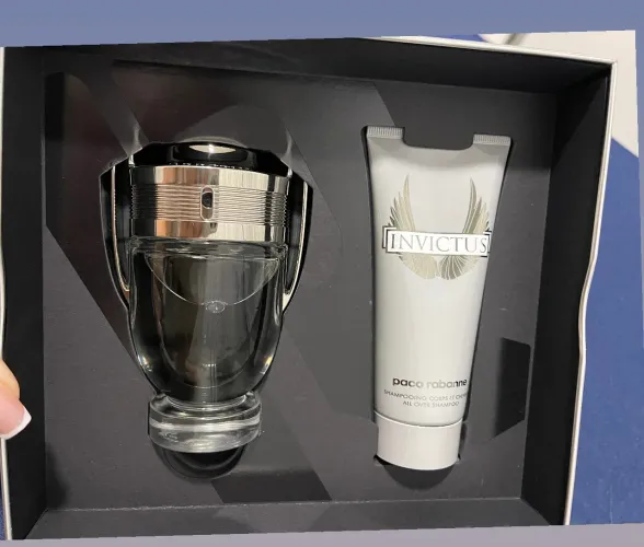 Vendo kit invictos novo e original