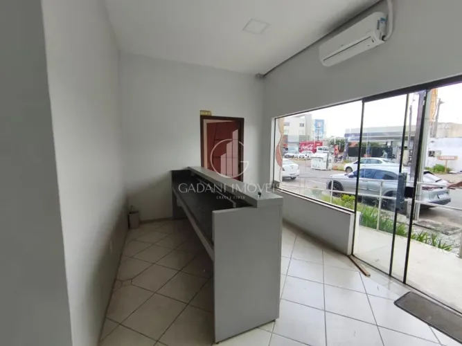 SALA COMERCIAL DE 50M² PARA LOCAÇÃO POR R$ 5.000,00 NO SETOR COMERCIAL EM SINOP/MT - GADAN