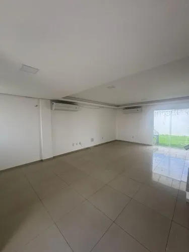 ALUGO CASA DUPLEX NO PORTAL DO ARAÇAGY