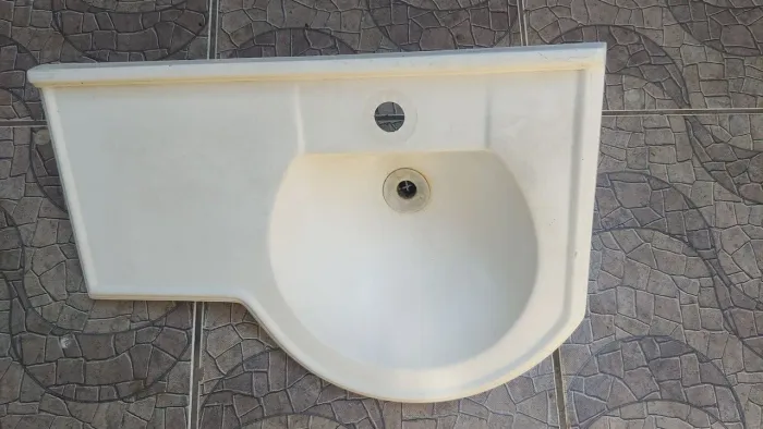 pia para banheiro ou outro lugar para instalar 