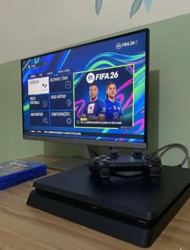 PlayStation 4 slim