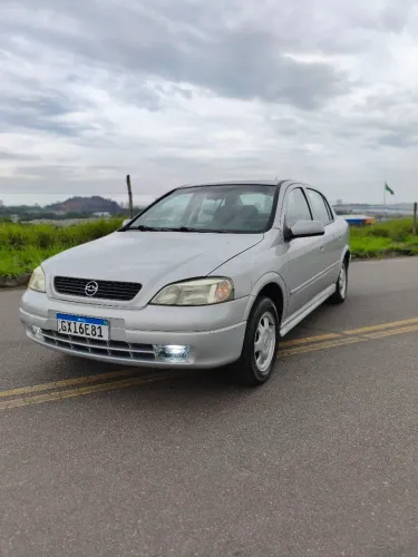 Chevrolet Astra GL Milenium 1.8 MPFI 4P 2000