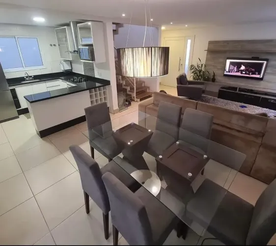 Casa de condominio na Vila Oliveira à venda