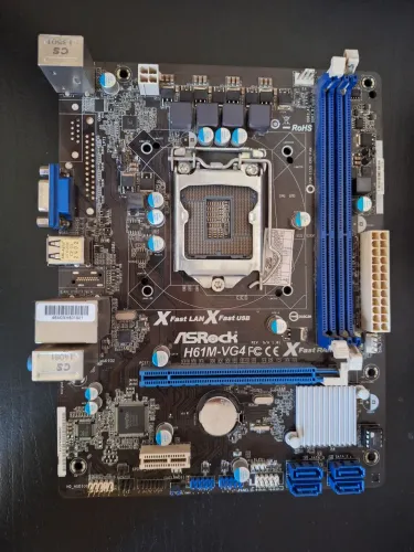 Placa Mãe ASRock H61M-VG4 LGA 1155 DDR3