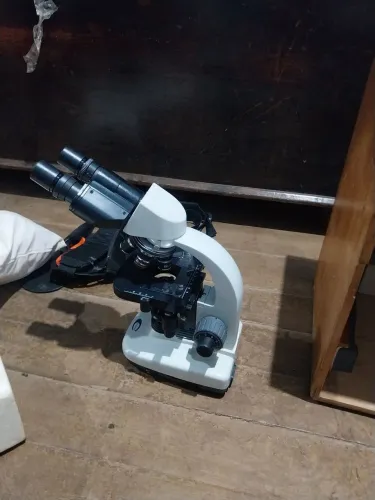 Microscopio binocular Colleman