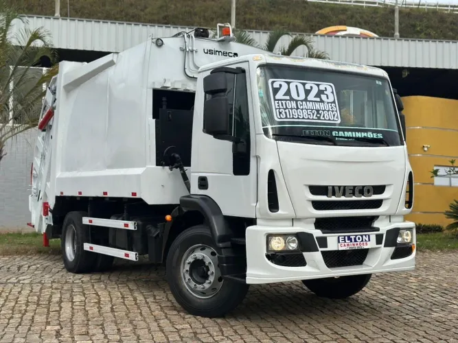Caminhão compactador de lixo Iveco Tector ano 2023
