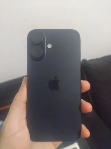 iPhone 16 Preto 128GB