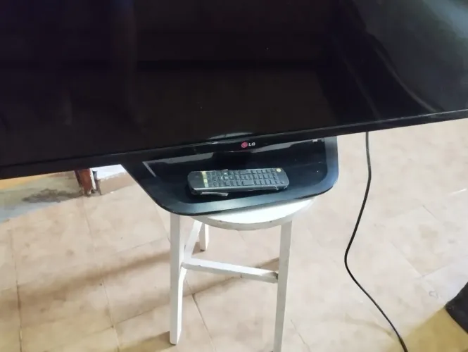 TV LG 42" - MODELO 42LN5400 ( SAI O SOM MAS NÃO SAI A IMAGEM ) - PARA REPARO