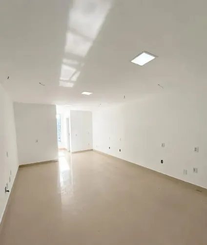 ALUGO SALA COMERCIAL EDIF. BUSINESS CENTER