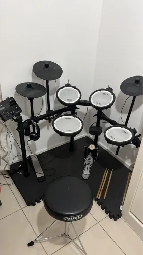 Bateria eletrônica Roland Td-07DMK