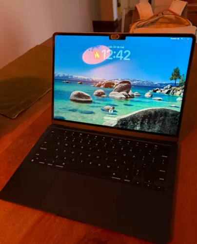 Macbook Air M2 Midnight