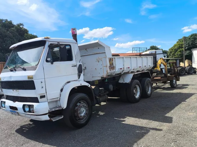 ? VW 1989 Motor Cummins Série C - Caçamba / Câmbio Reduzido / Pronto p/ Trabalho