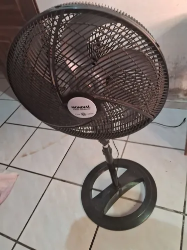 VENTILADOR MONDIAL. Funcionando. PREÇO DE DESAPEGO .