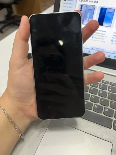 S25 256GB seminovo com problema no display