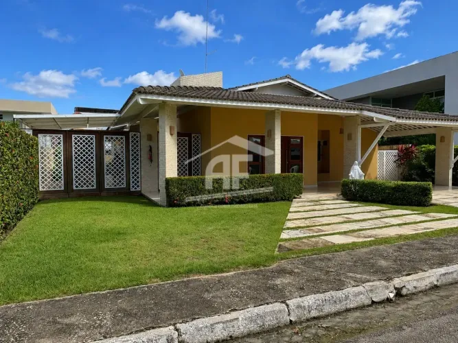 Casa térrea com 4 quartos e 355m² em terreno de 450m² na Serraria - Condomínio San Nicolas