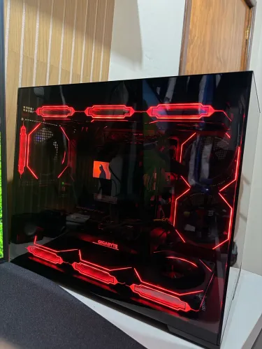 VENDO PC GAMER EXTREMAMENTE FORTE