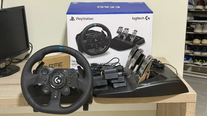 Volante Simulador Logitech G923 Impecável
