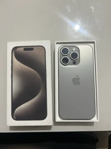 iPhone 15 pro 256gb