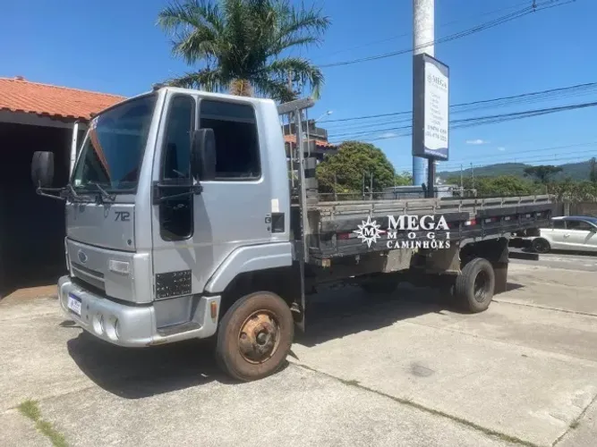 Ford Cargo carroceria