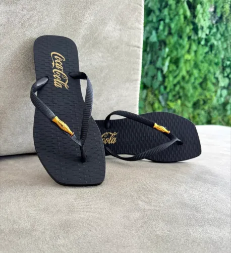 Sandália coca cola