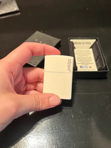 Zippo Branco 