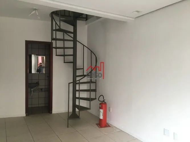 Loja 33 m², Santa Efigênia. Venda