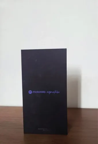 Smartphone Motorola Signature 512GB 12GB - Preto (Lacrado na Caixa) - Última unidade