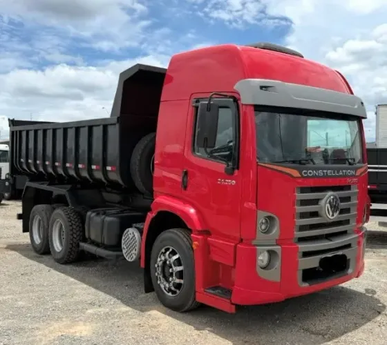 Vw 24250 6x2 - 2012 Baú