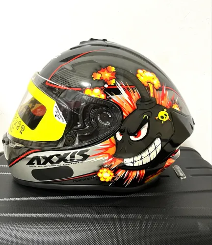 Capacete novíssimo