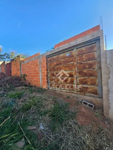 Lote à Venda no Bairro Guarujá