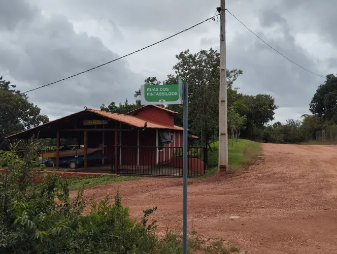 Lote Condomínio Cláudio 1000m2 barato