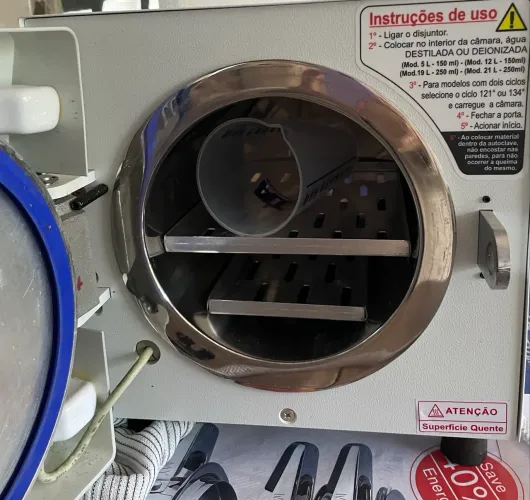 Venda de uma autoclave de 5 litros