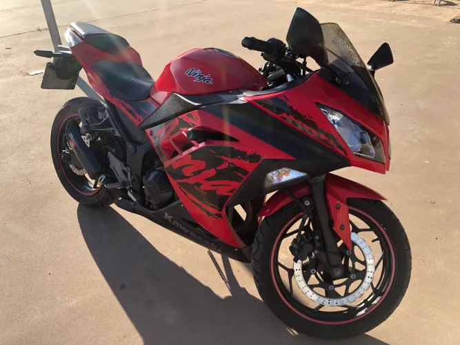 Kawasaki Ninja 300