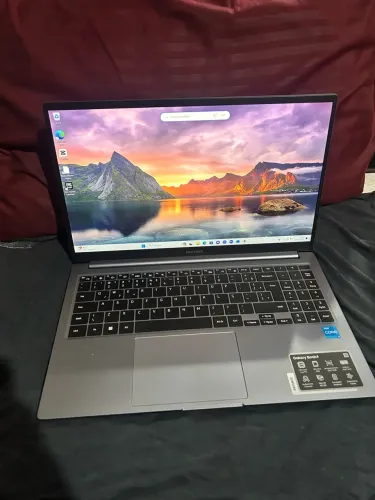 Notebook Samsung book4 sem uso