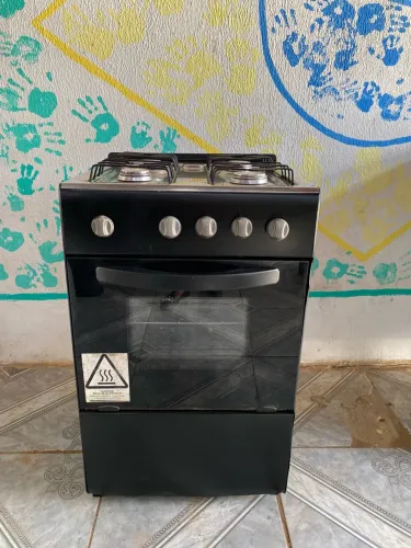 VENDO FOGÃO DE 4 BOCAS 