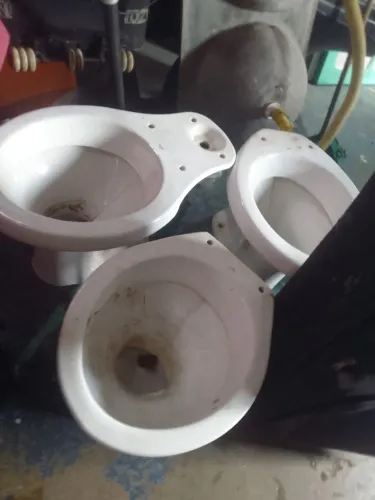 Vaso sanitário branco