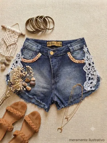 Shorts Jeans Feminino com Renda e Paetê Tam 44 - Sarita Jeans (Com Etiqueta / Novo)