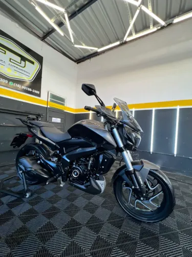 BAJAJ DOMINAR 400 2025 