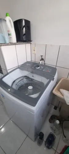 Vendo geladeira, máquina de lavar e mesa