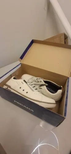 Tênis Masculino branco tam 40 pegada