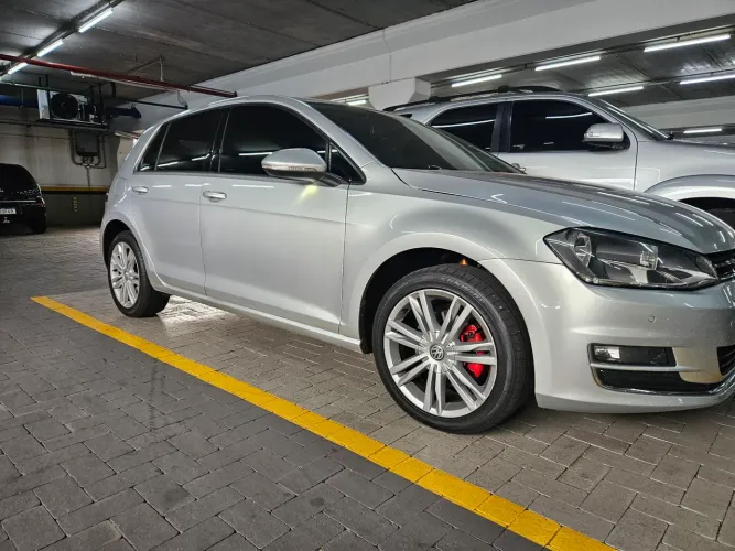 Volkswagen Golf Highline 1.4 TSI 140cv Aut. 2015