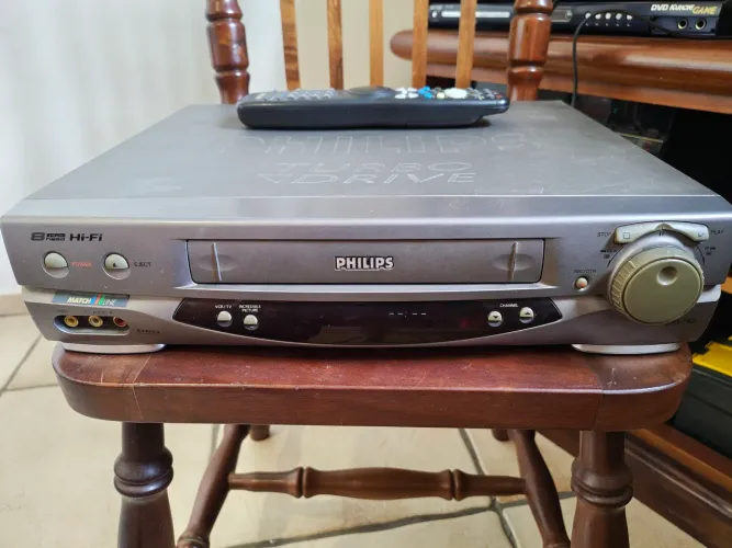 Videocassete Philips VR857