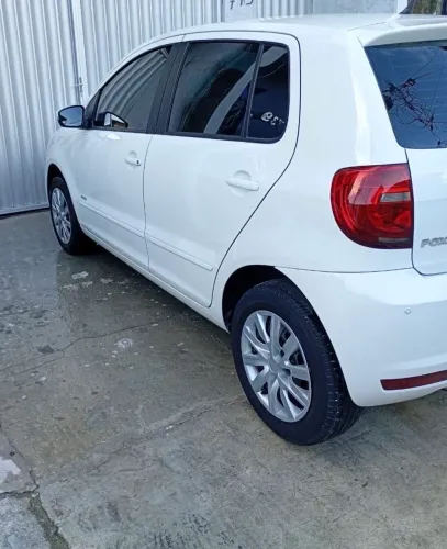 Volkswagen Fox 1.0 MI Total Flex 8V 5P 2014