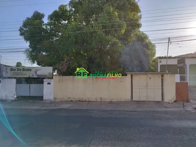 Casa com 3 dormitórios à venda. 200 m² - Centro - Teresina/PI
