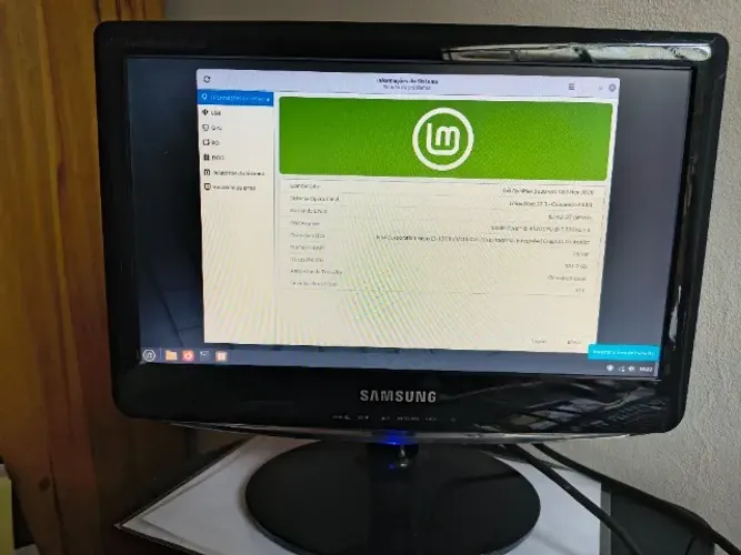 Monitor Samsung básico e compacto B1630N usado